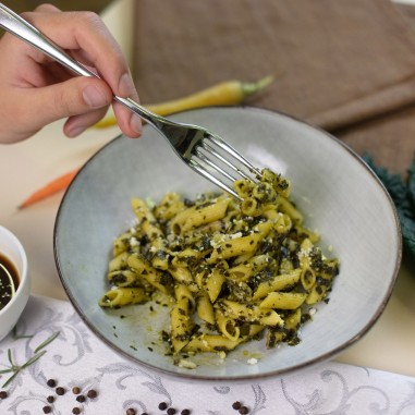 Penne al pesto di cavolo nero e... Penne al pesto di cavolo nero e...