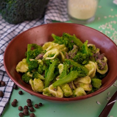 Orecchiette broccoli e salsiccia Orecchiette broccoli e salsiccia